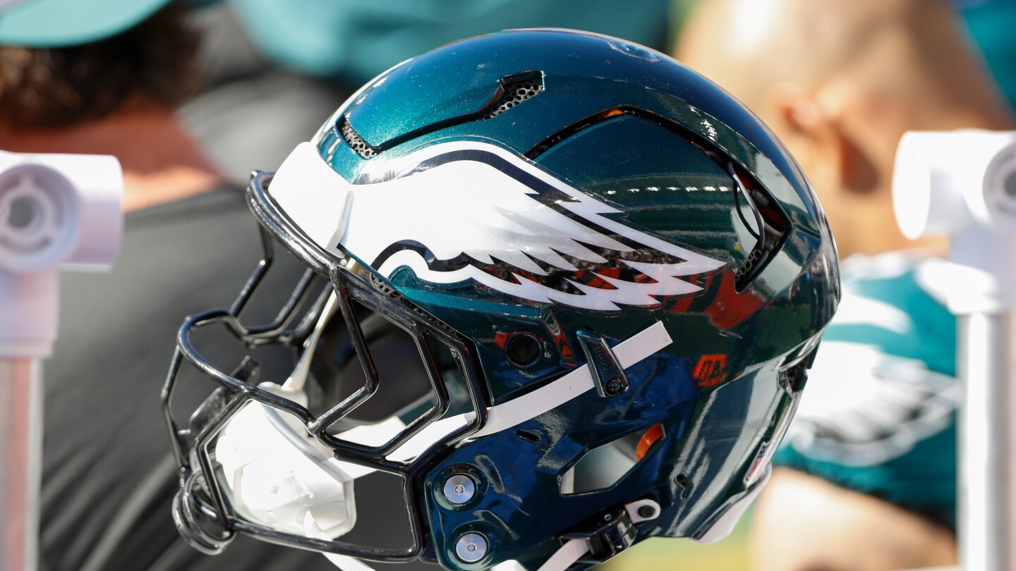 Featured image for NFL Approves $8.3 Billion Valuation for Eagles' 8% Stake Sale