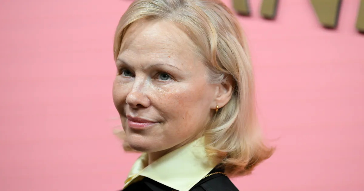 Featured image for Pamela Anderson Unveils Bold New Red Hair Look