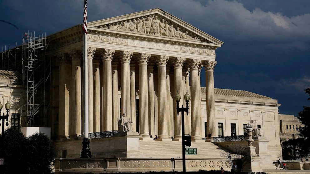 "Proposed Bill Mandates Code of Conduct for Supreme Court Justices"