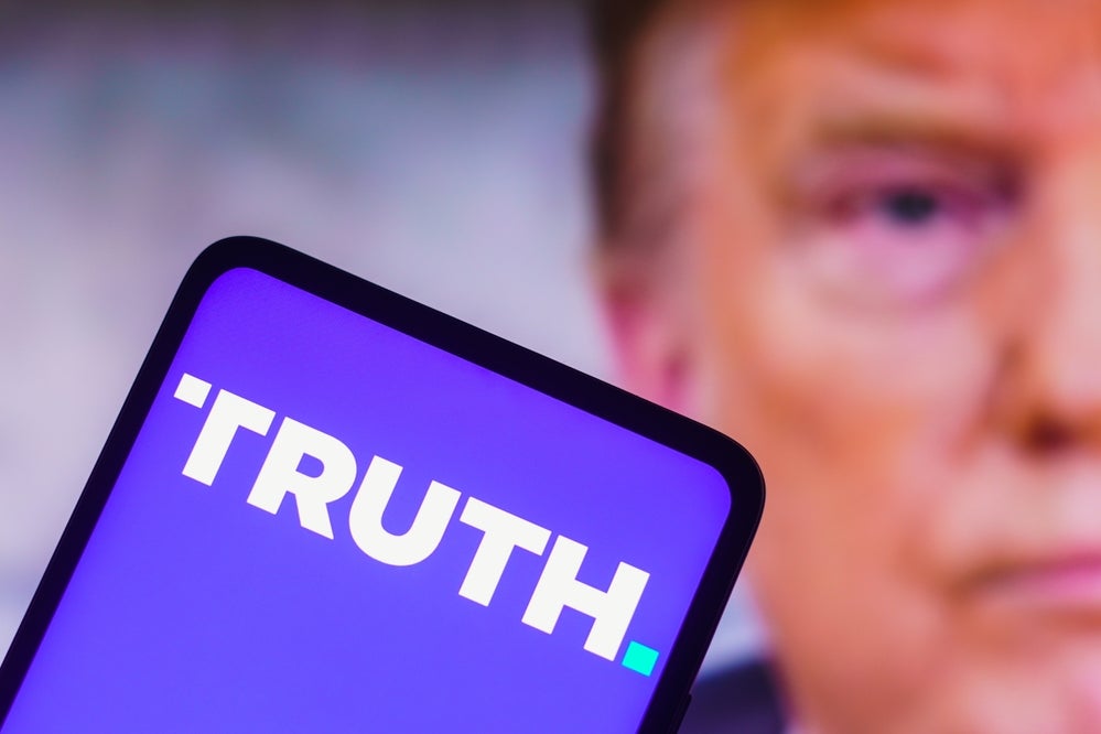 Featured image for Truth Social Faces Declining User Base Amid Trump's Legal Issues