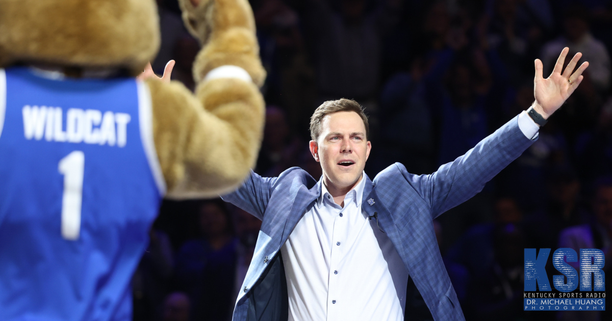 Featured image for Kentucky hires Oregon OC Will Stein as new football head coach