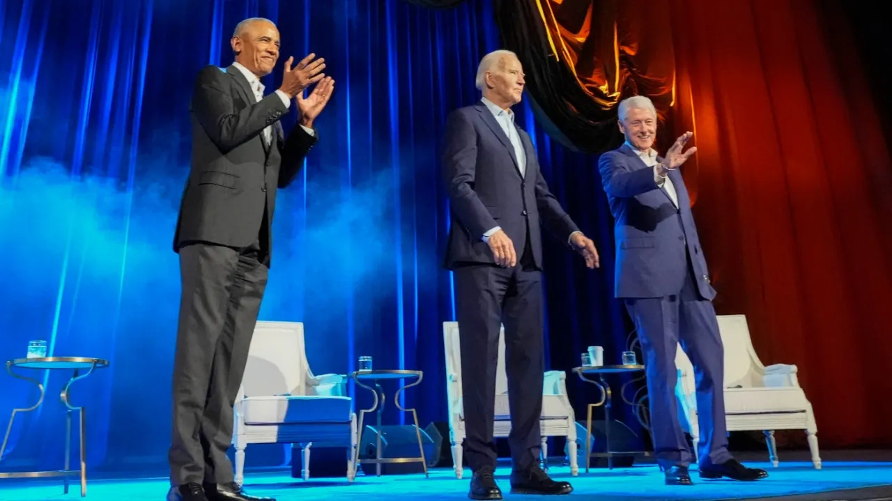 "Protesters Disrupt Biden's Fundraiser, Drawing Attention to Cease-fire and Judicial Controversies"