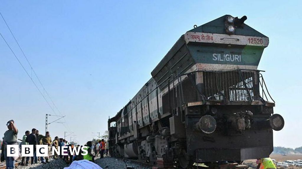 Featured image for High-speed Indian train strikes and kills seven elephants