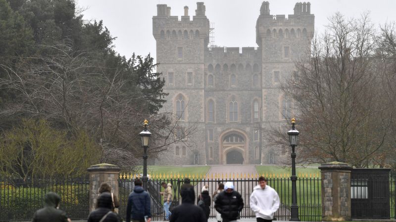"Plot to Kill Queen Exposes AI Flaws, Resulting in 9-Year Sentence"