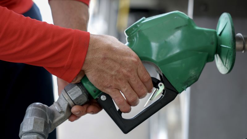 Featured image for Gas Prices Stabilize Despite Oil Fluctuations and Middle East Tensions