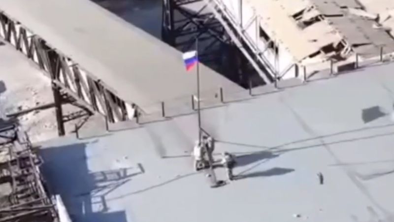 "Ukraine's Vulnerability Exposed: Russia's Strategic Advances and Ukrainian Withdrawals"