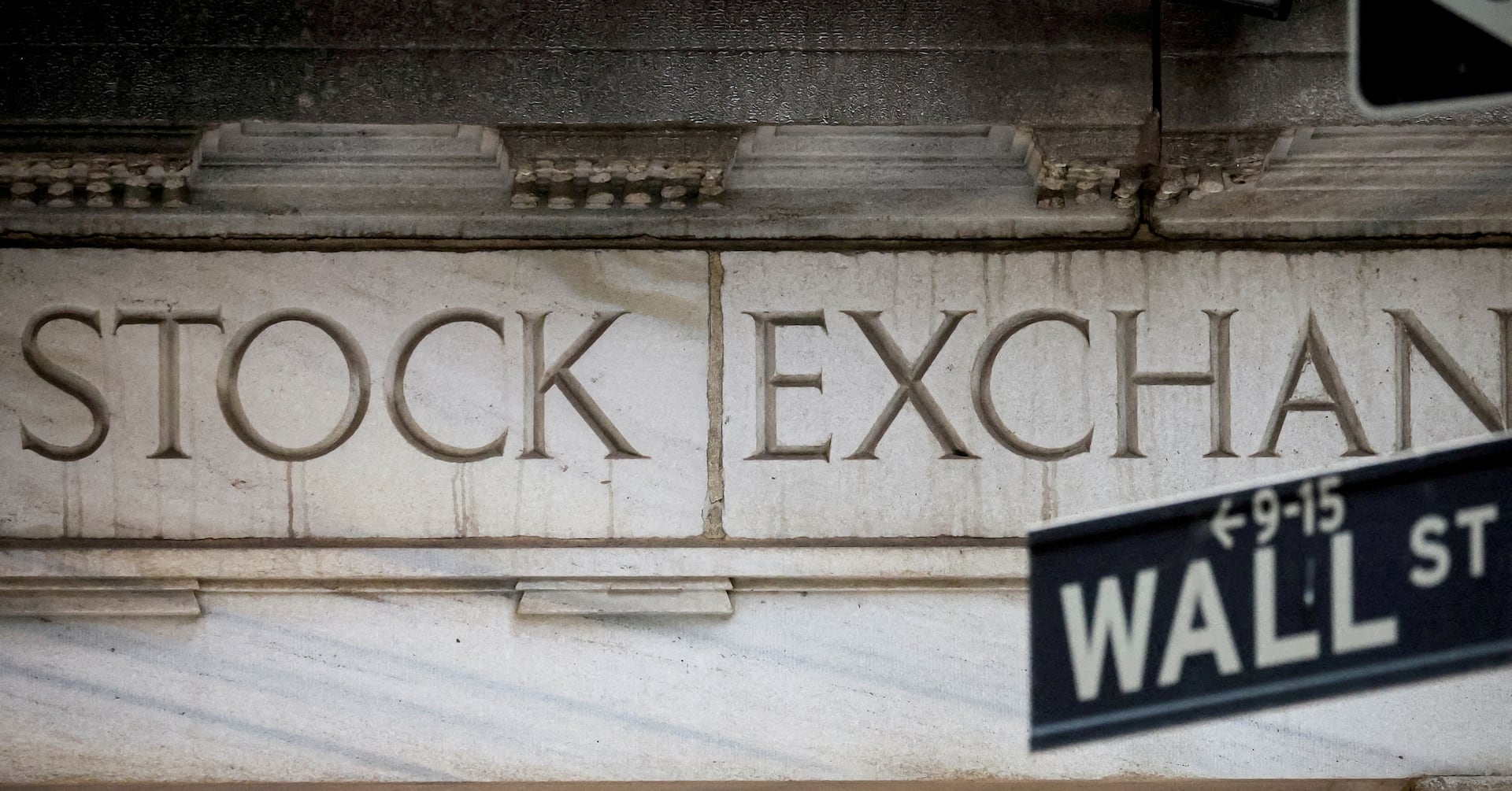 Featured image for "Yields Rise as Stock Market Closes Lower to Start New Quarter"