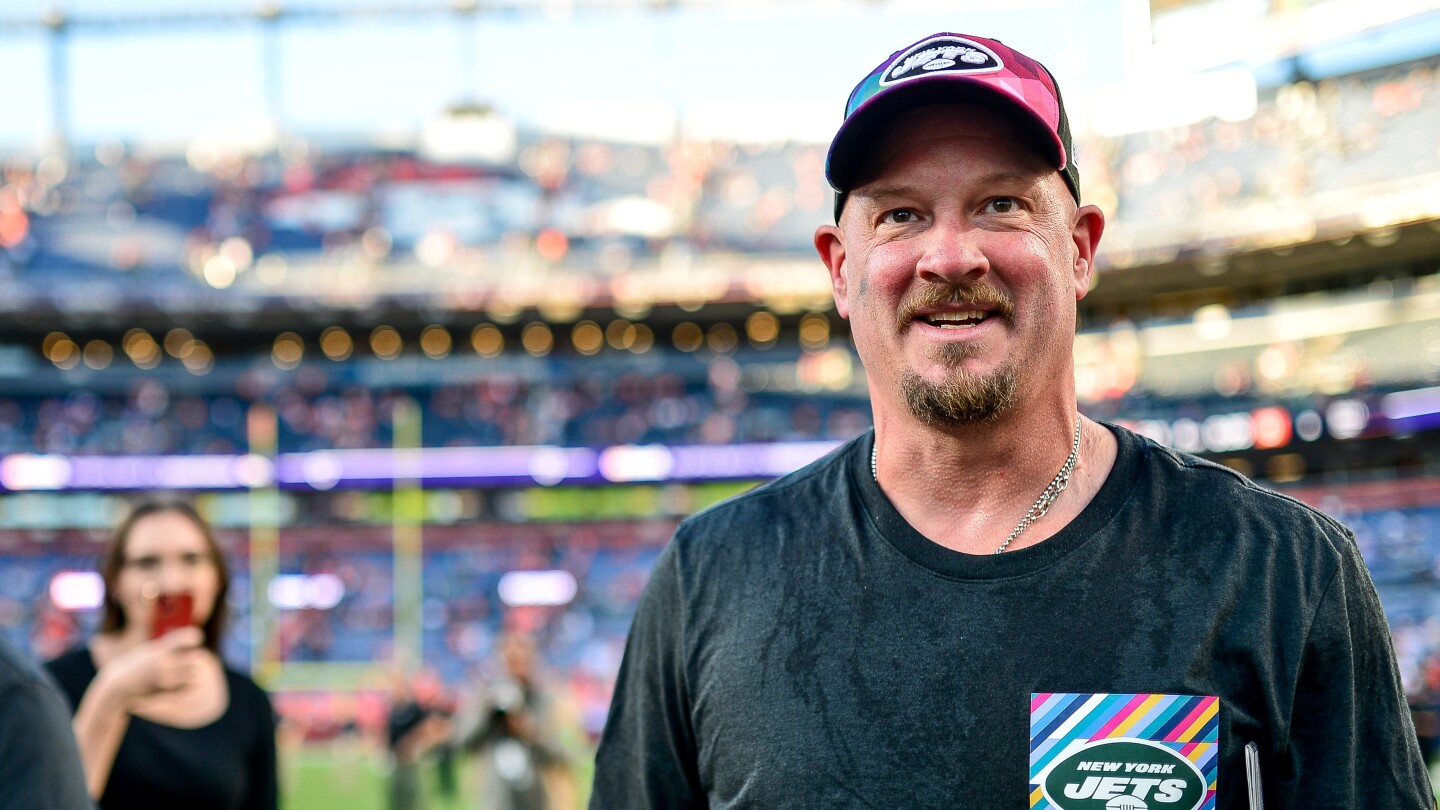 Featured image for Robert Saleh's Job Security and Play-Calling Concerns Linger Amidst Jets' Losing Streak