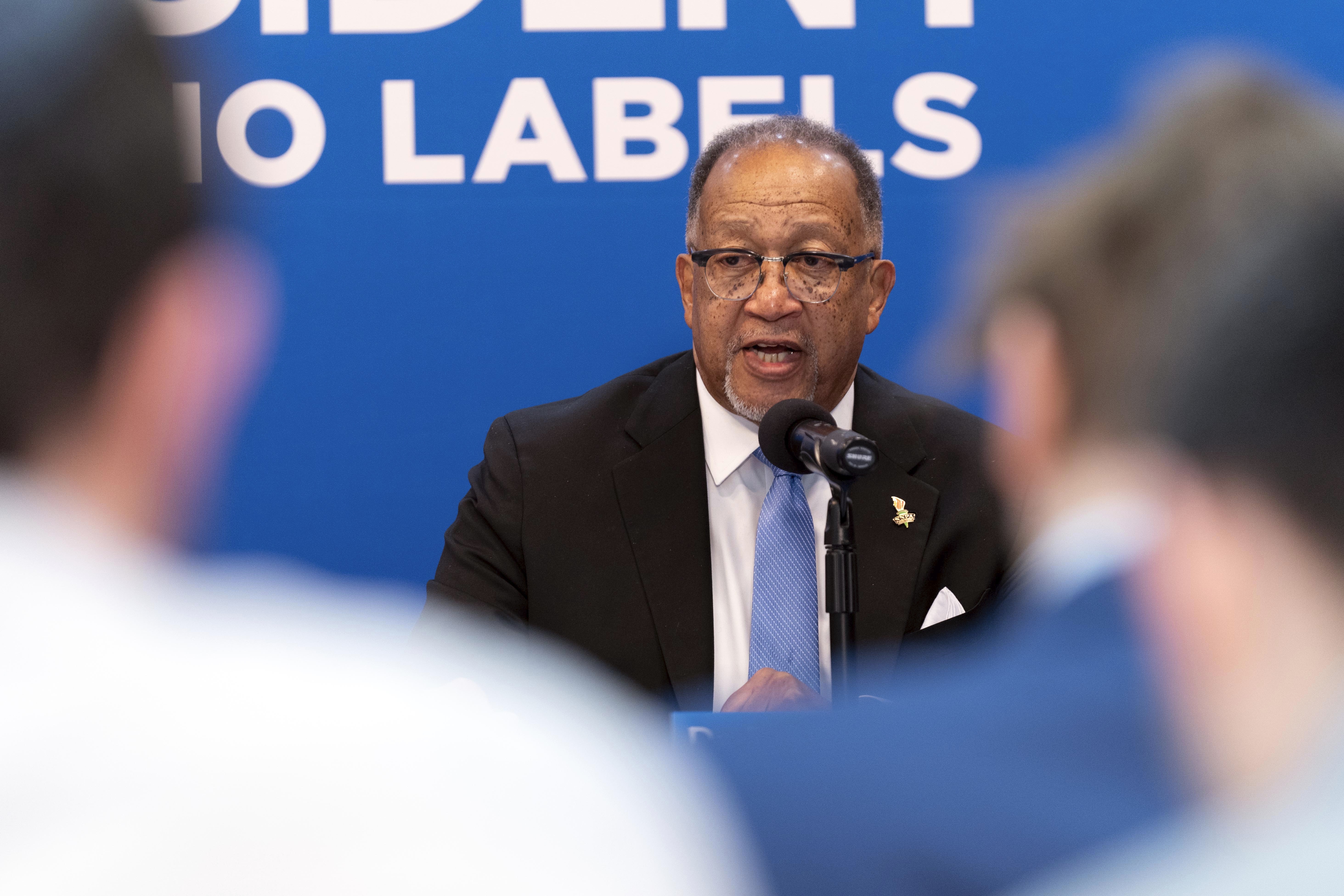 "Potential Presidential Candidates Decline Bids, No Labels in Talks with Exceptional Leaders"