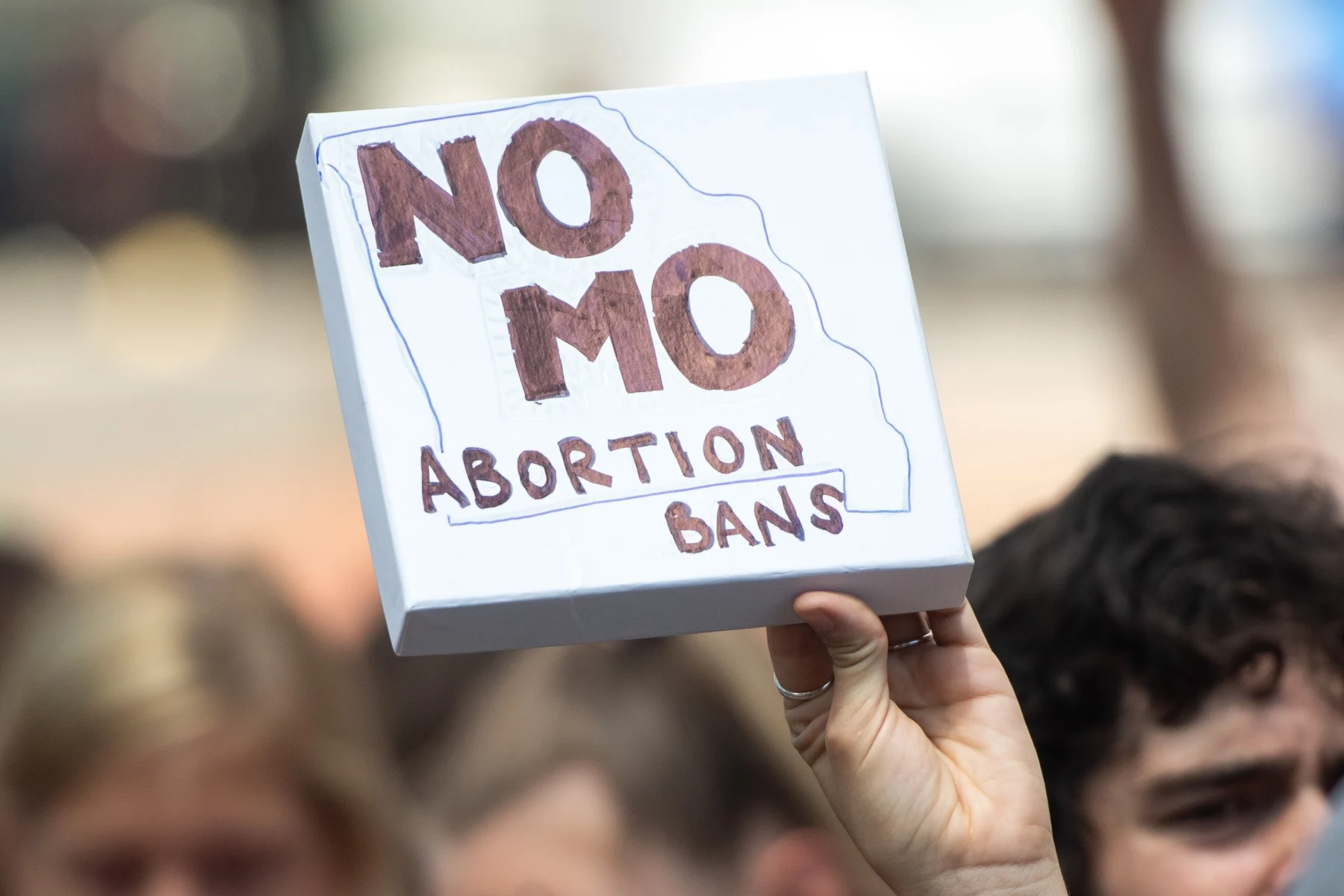 Featured image for Missouri Supreme Court Maintains Abortion Ban, Halting Procedures Statewide