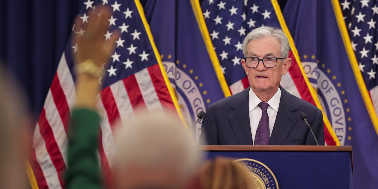 Featured image for Powell Warns of Ongoing Job Market Challenges Amid Inflation Tensions