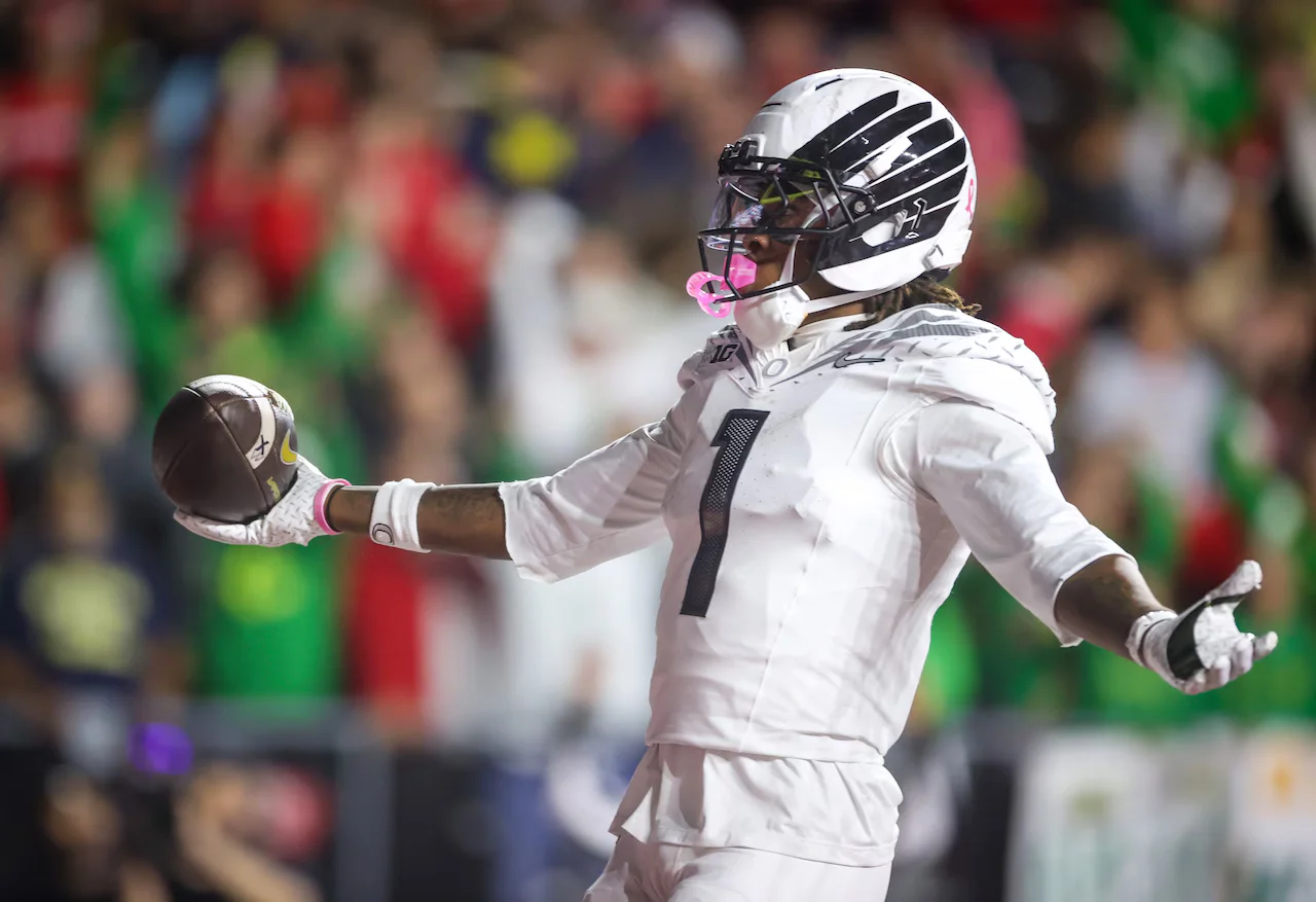Oregon Ducks Dominate Rutgers in a Blowout Win