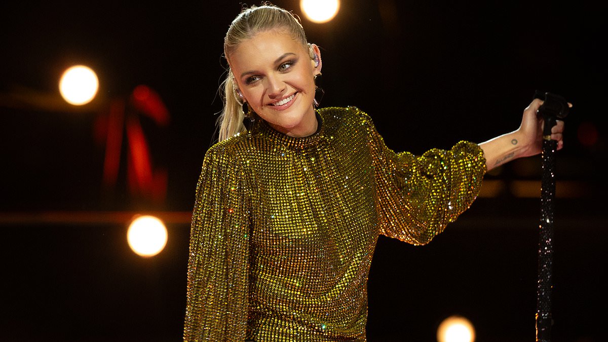 Featured image for Kelsea Ballerini Claps Back at Critics of No-Pants Look at 2024 CMT Music Awards