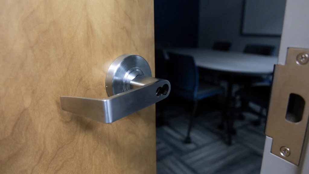 FDA advisory panels retreat from public scrutiny as controversial drug decisions mount