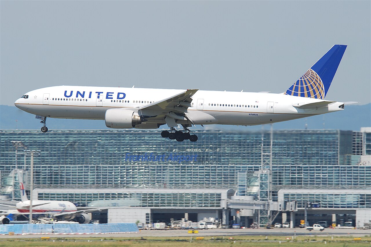 Featured image for United Airlines 777 Emergency Flight from San Francisco to Rome