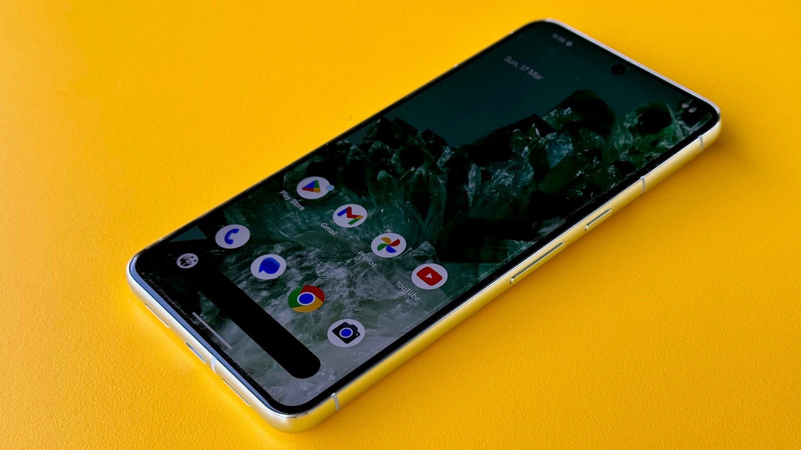 Featured image for "Google Unveils Exclusive Discounts on Pixel 8 Pro and Pixel Fold"
