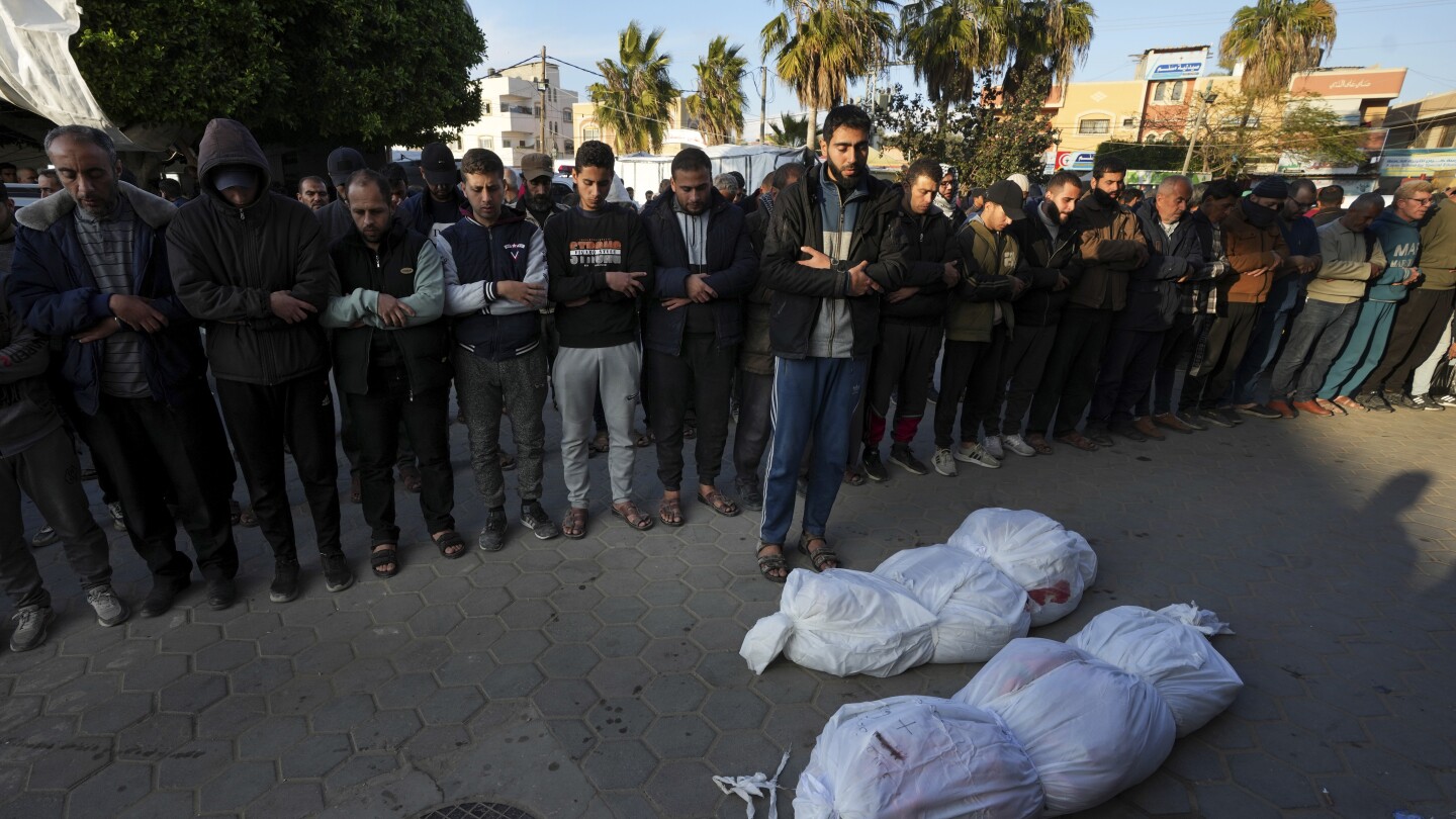 "US Blocks Gaza Cease-Fire Resolution as Israel Strikes Across Strip"