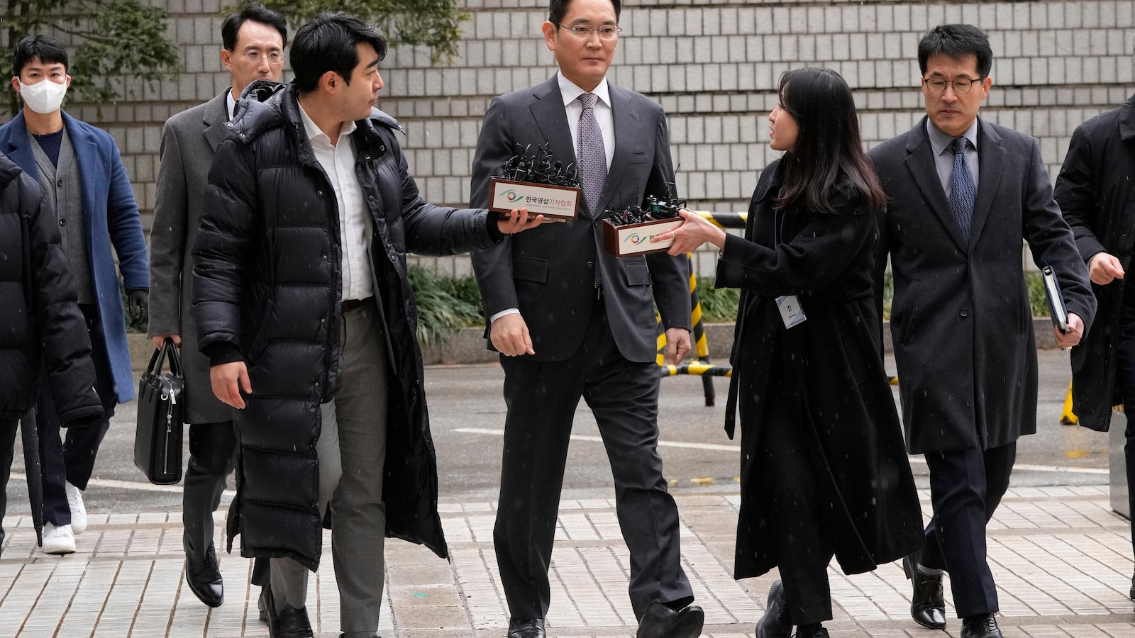 "Samsung Chief Lee Jae-yong Cleared of 2015 Merger Financial Crimes"