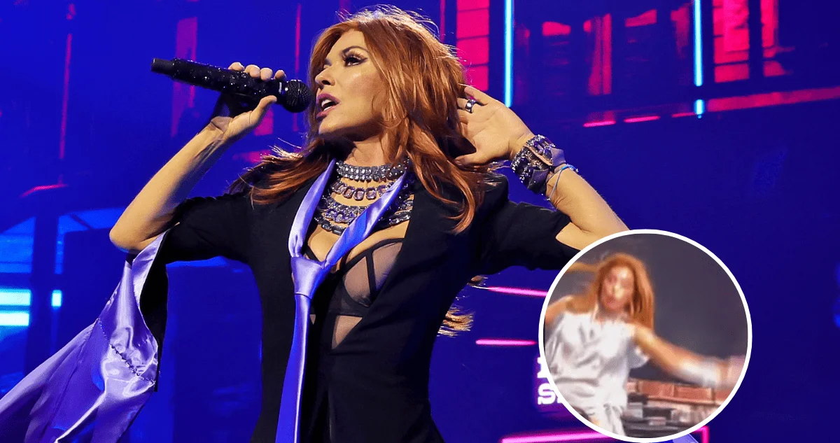 Shania Twain Triumphs Over Onstage Mishaps in Chicago
