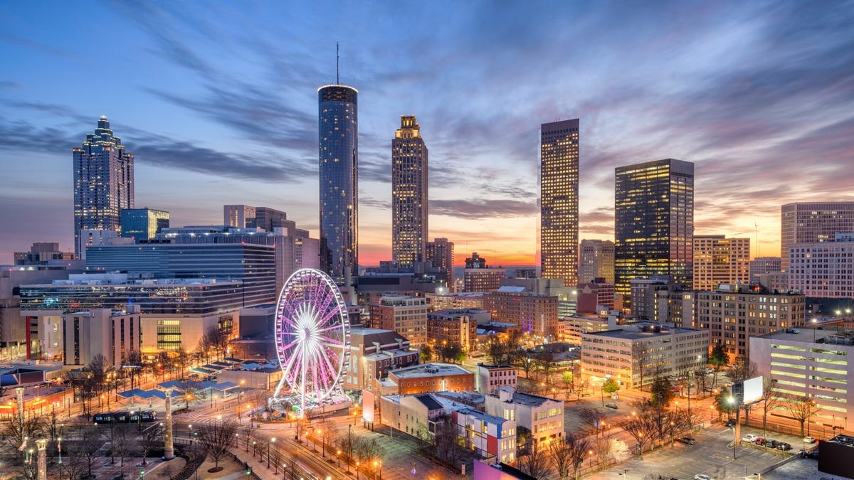 Population Shifts: Exploring the Growth and Migration Patterns in the US