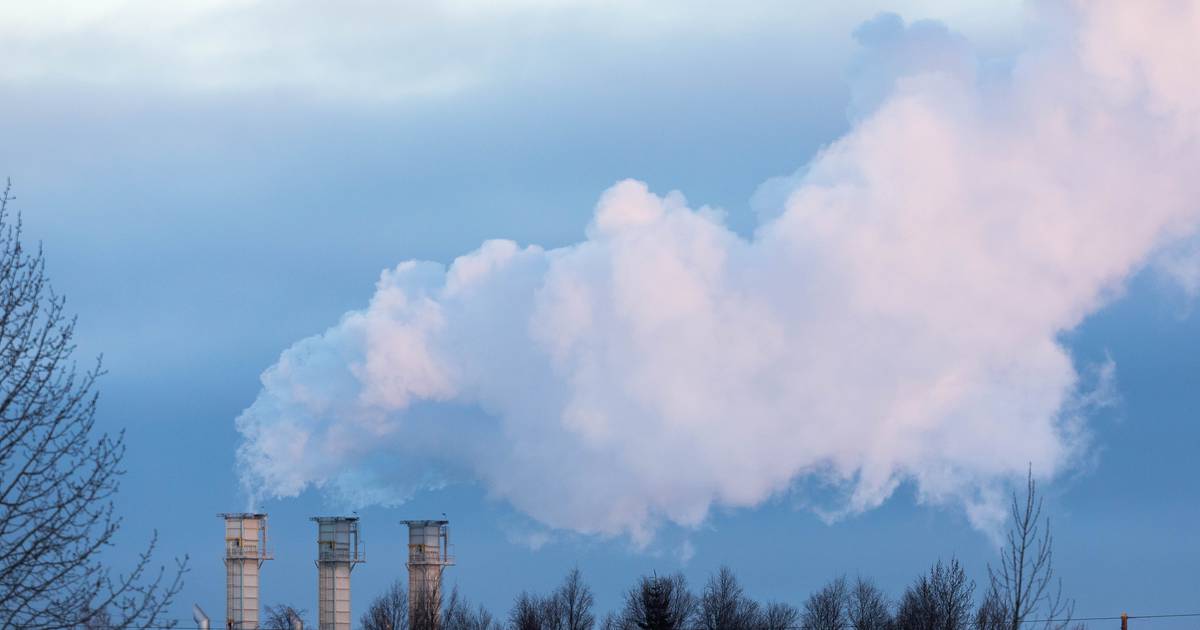 Featured image for "Southcentral Alaska Faces Gas Shortage Crisis Amid Record-Breaking Cold Snap"