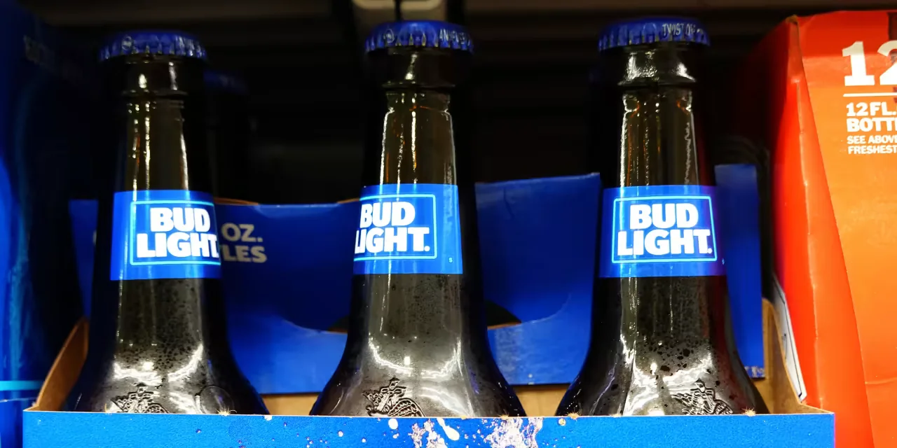 "Bud Light Boycott Impacts U.S. Sales, but AB InBev Surpasses Earnings Expectations"
