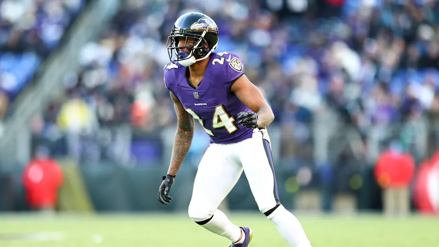 "Former KC Chiefs Stars Headline NFL's Top Remaining Free Agents"