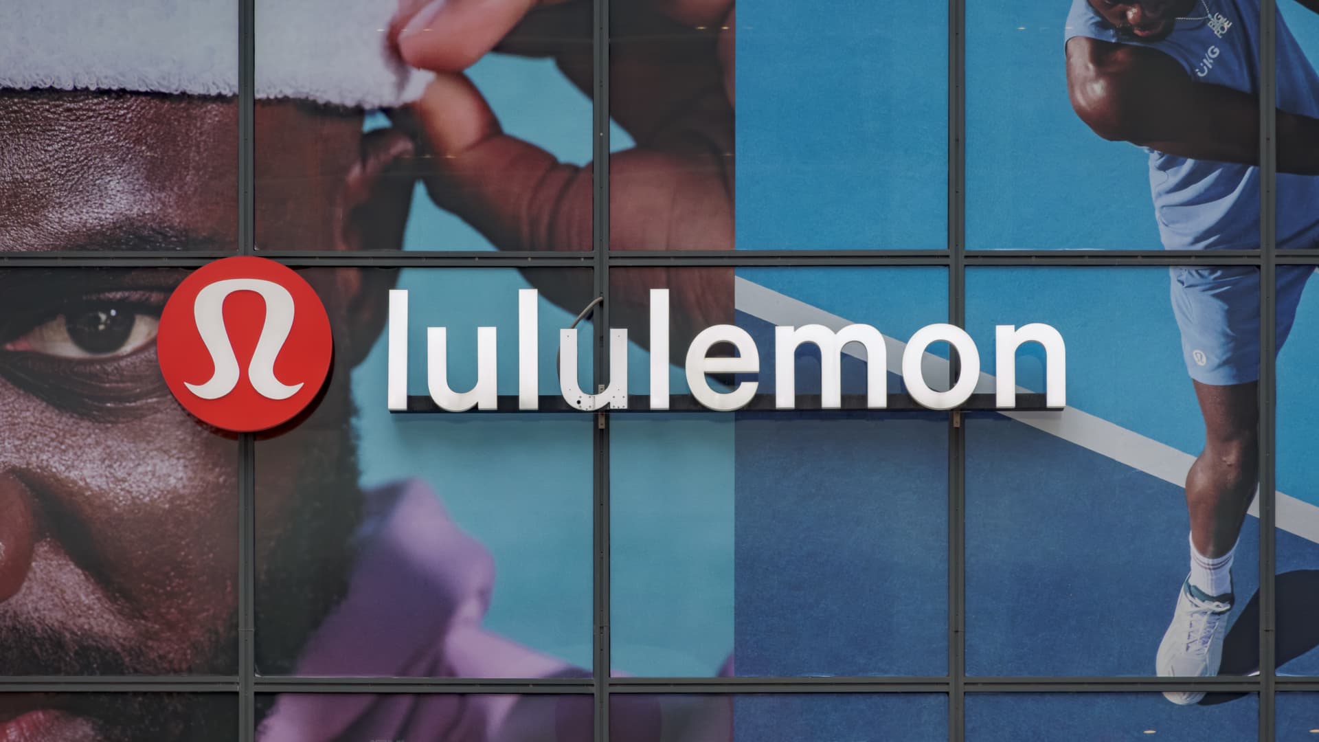 Featured image for Lululemon Shares Drop Amid Earnings and Guidance Concerns