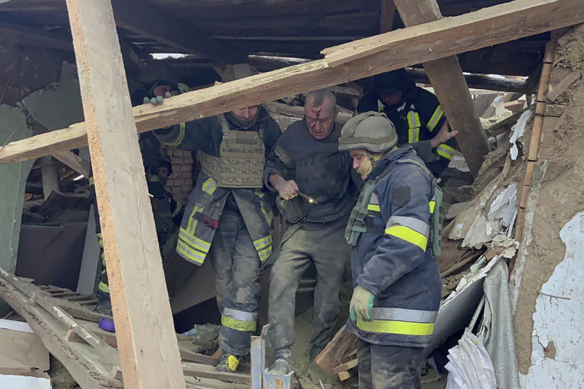 "Russian Missile Strikes Kill Civilians in Ukraine"