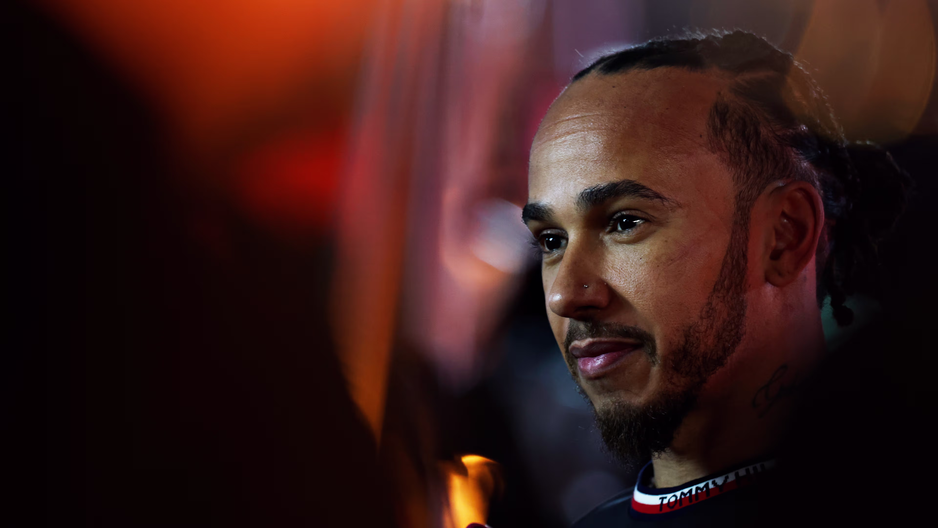 Featured image for Russell Takes Vegas Pole Amid Hamilton's Frustration and Mercedes' Woes