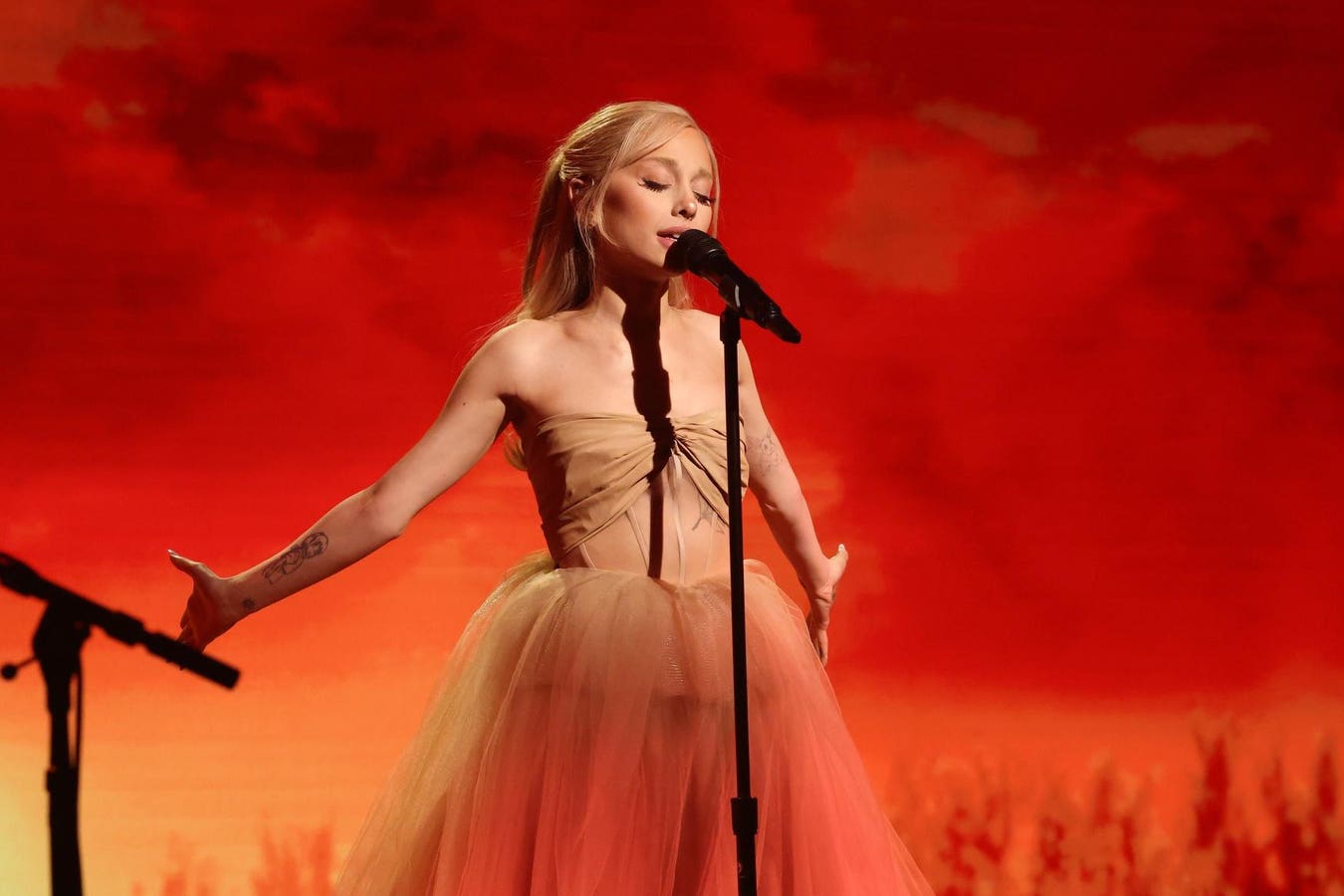 Featured image for Ariana Grande's "We Can't Be Friends" Hits No. 1 on Billboard Hot 100 and Global Charts