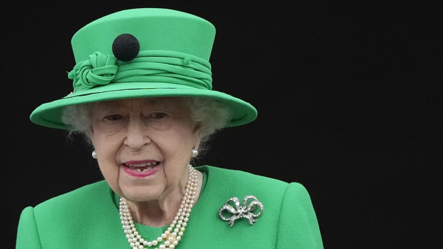 "Fraudster Sentenced for Attempting to Sell Fake 'Queen's Walking Stick' on eBay"