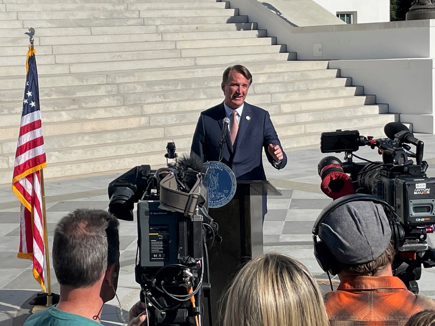 "Virginia's Blue Wave: Youngkin's Compromise and the Republican Abortion Dilemma"