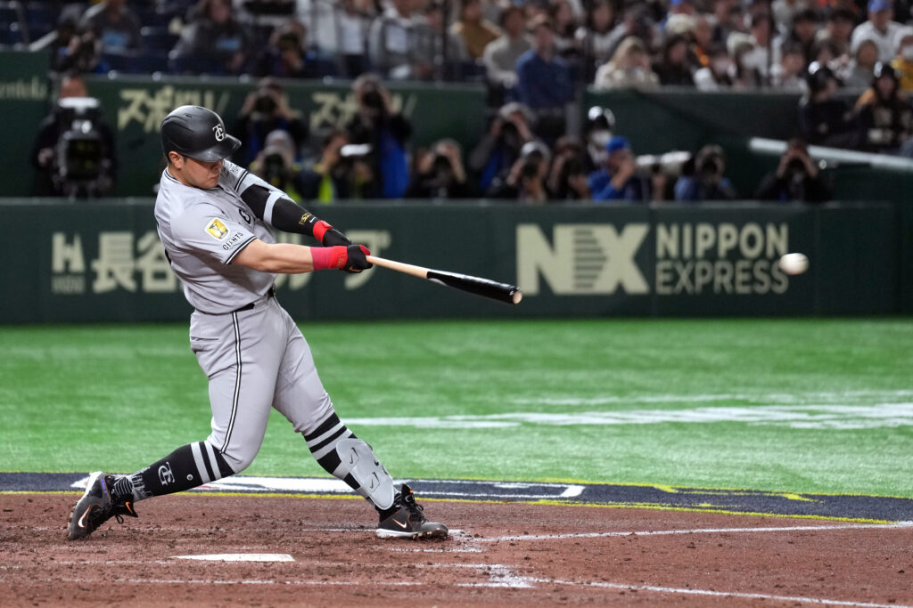 Featured image for Blue Jays Sign NPB Star Kazuma Okamoto to 4-Year Deal