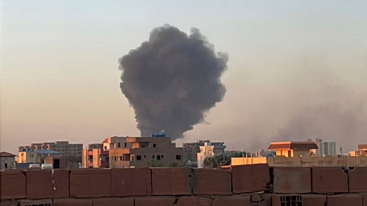 Sudan Violence Prompts International Military Response and Evacuation Plans