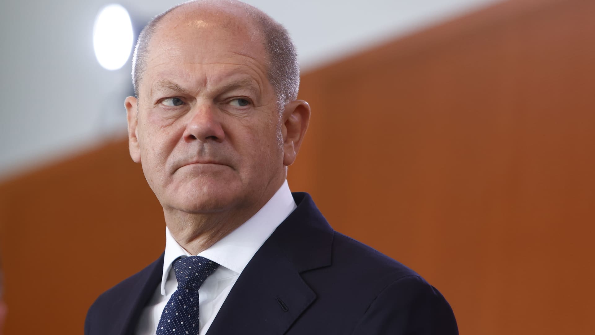 "Germany's Economy Avoids Recession, Faces Prolonged Slump in 2023"