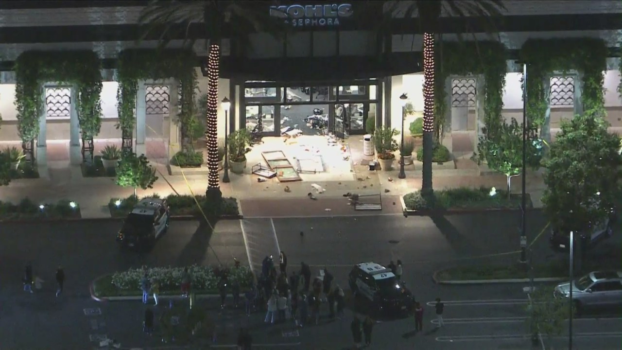 Featured image for Intoxicated Driver Crashes into Kohl's, Sparks Police Pursuit