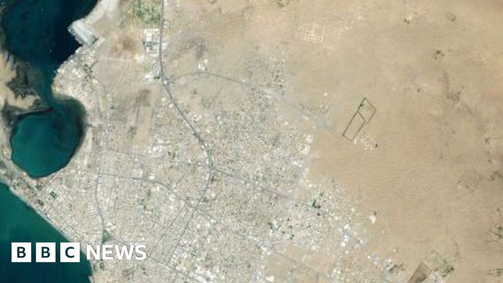 Israel Conducts Military Strikes on Hodeidah Port in Yemen