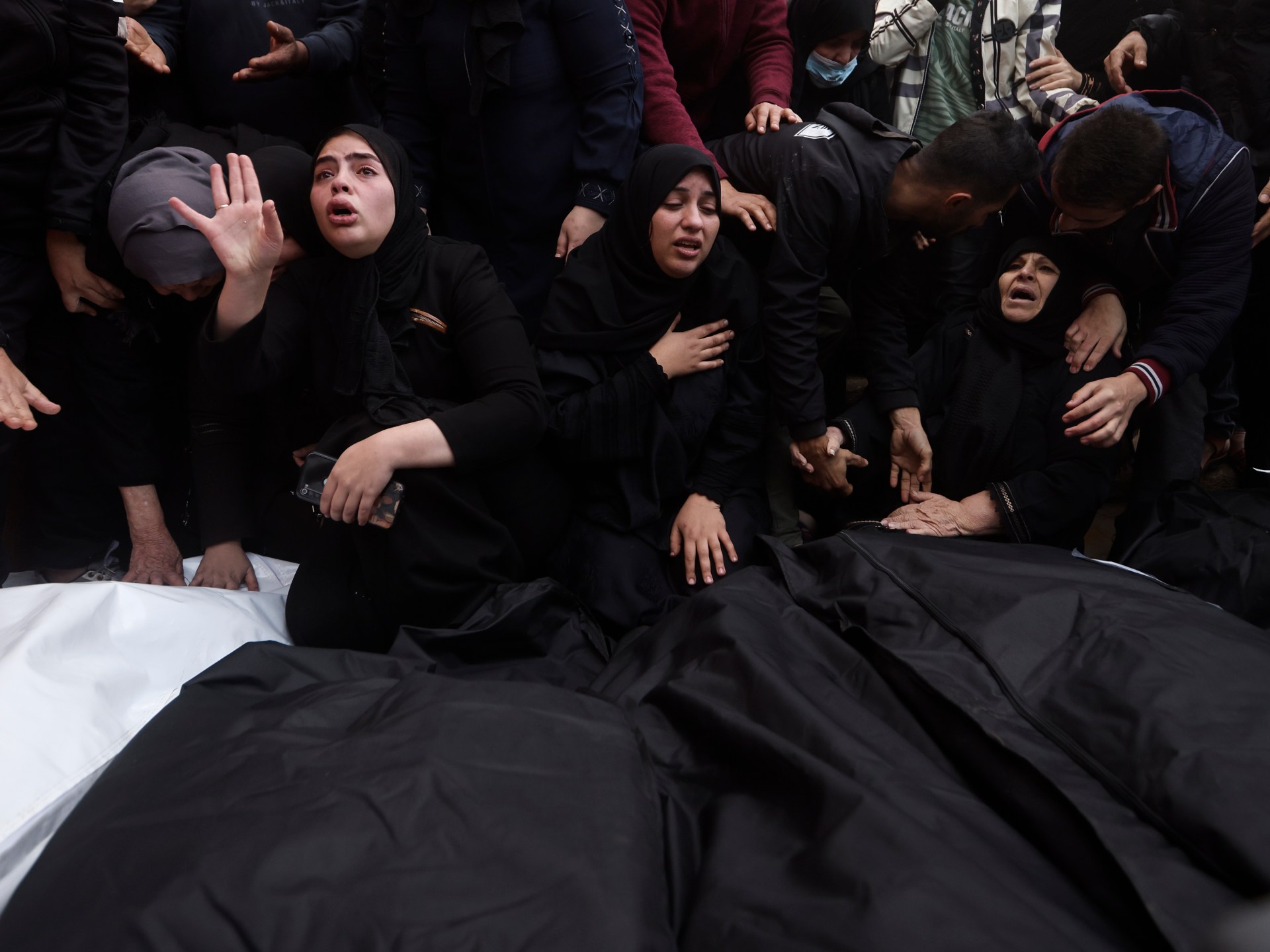 "Israel-Hamas Conflict: Gaza Death Toll Soars to 20,000 as Fighting Intensifies"