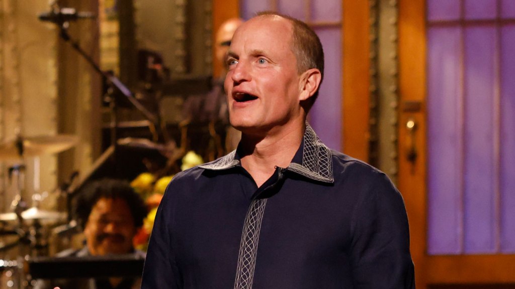 Featured image for Woody Harrelson Brushes Off 'SNL' Monologue Backlash and Roasts Justin Theroux in Hilarious Video