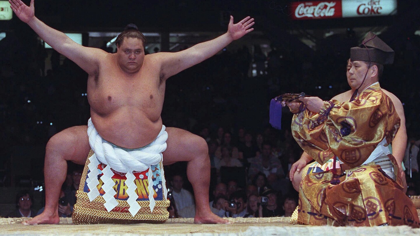 Featured image for "Hawaii-born sumo legend Akebono Taro dies at 54 in Japan"
