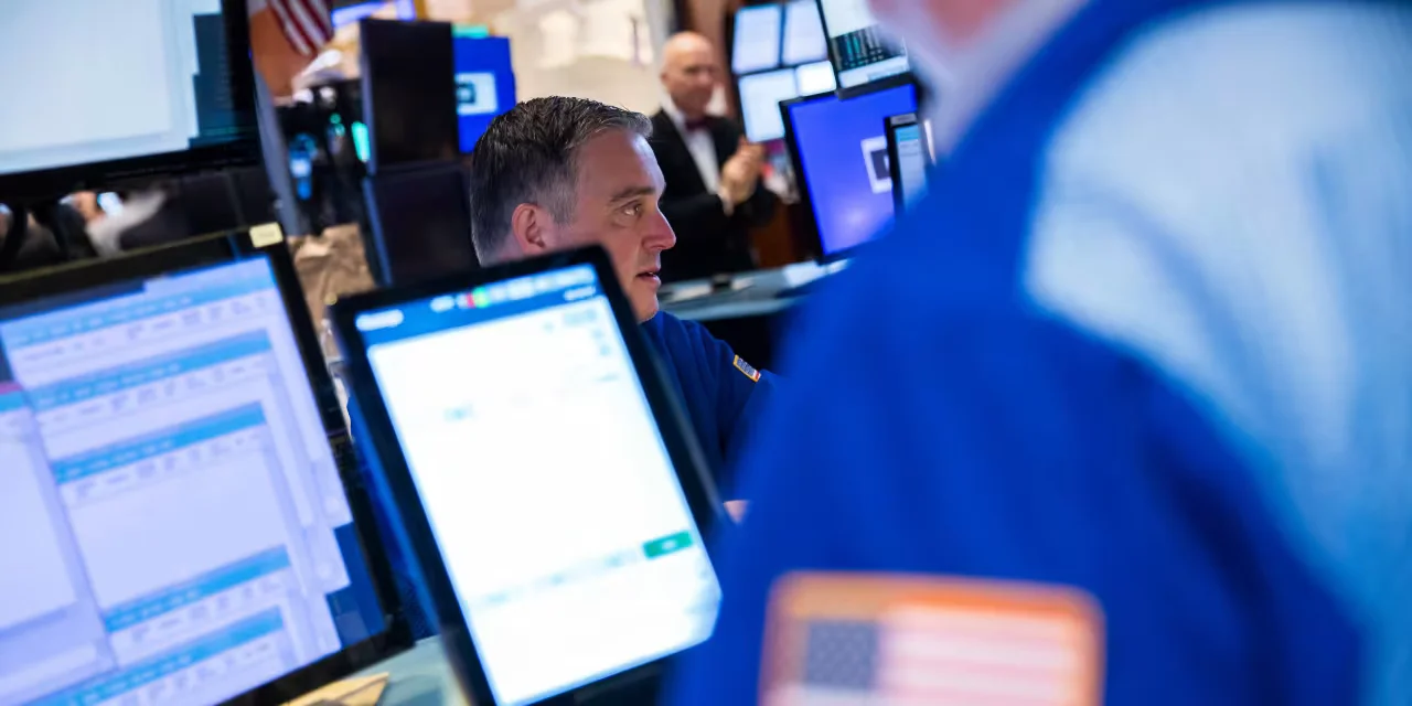 Markets Ease on Mixed Bank Results and Tech Selloff