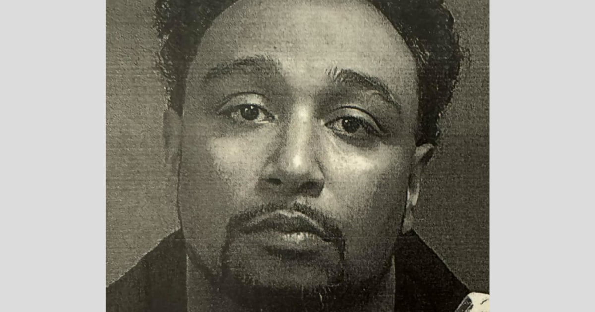 Tennessee Manhunt: Deputy Killed, Suspect 'Armed and Dangerous'