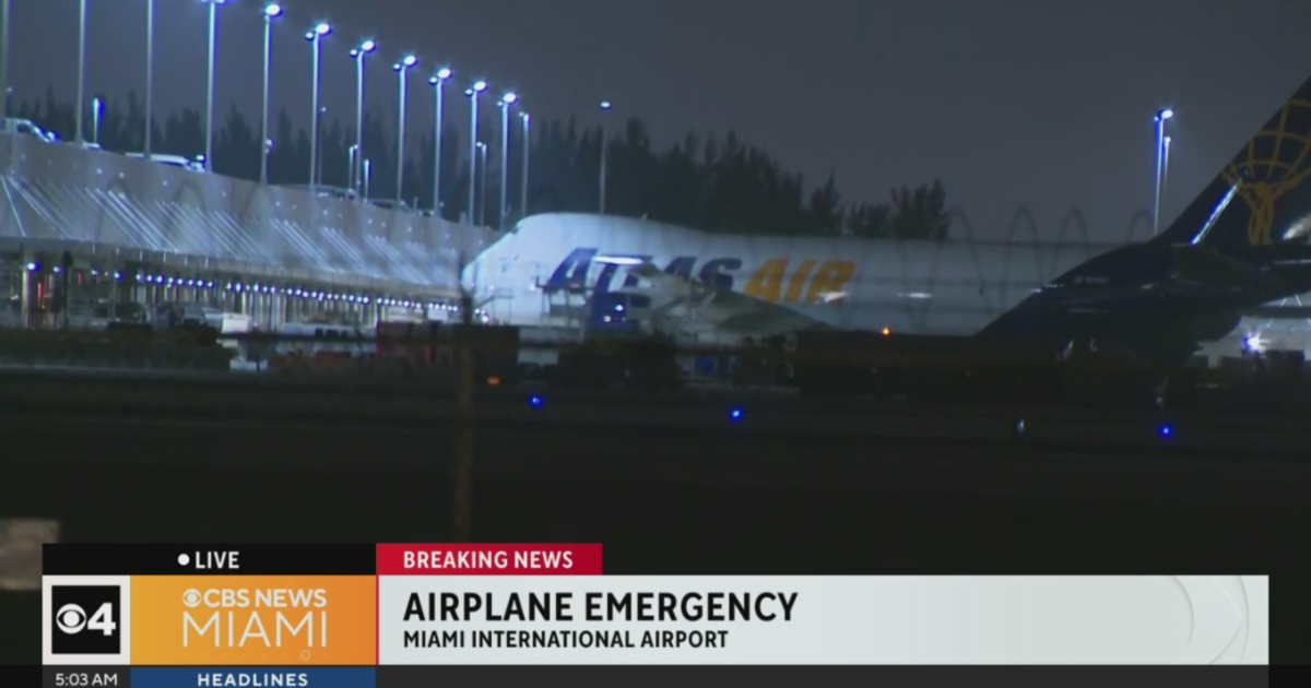 Featured image for Cargo Plane Makes Emergency Landing in Miami After Engine Fire