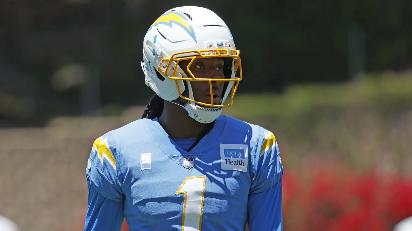 Chargers' Quentin Johnston Injured in Preseason Game After Heavy Hit
