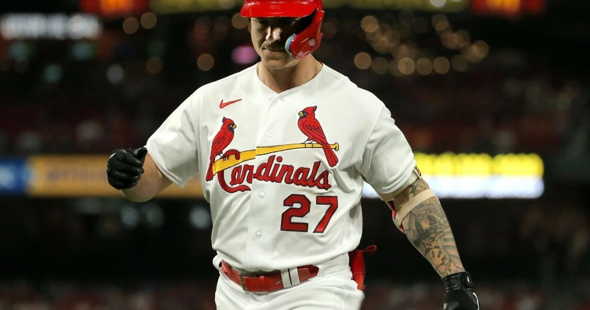 Cardinals' Tyler O'Neill criticized for lack of effort on basepaths.