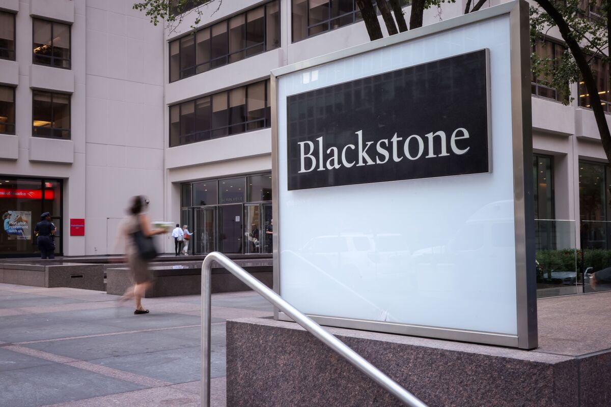 Featured image for Blackstone and TPG Announce $18.3 Billion Acquisition of Hologic
