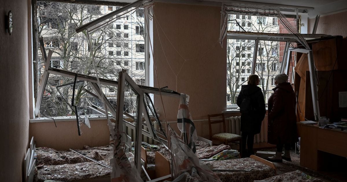 "Devastating Russian Missile Strikes Injure Dozens in Kyiv, Ukraine Pleads for Help"