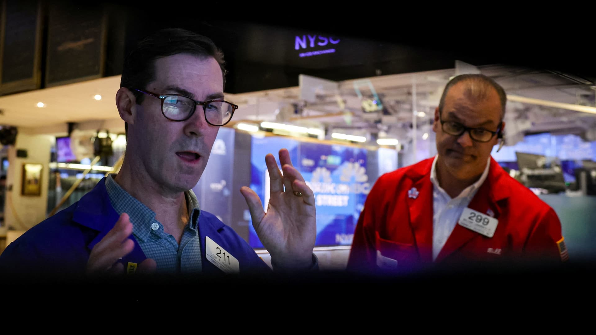 Featured image for US Treasury Yields Fluctuate Amid Economic Data and Policy Concerns