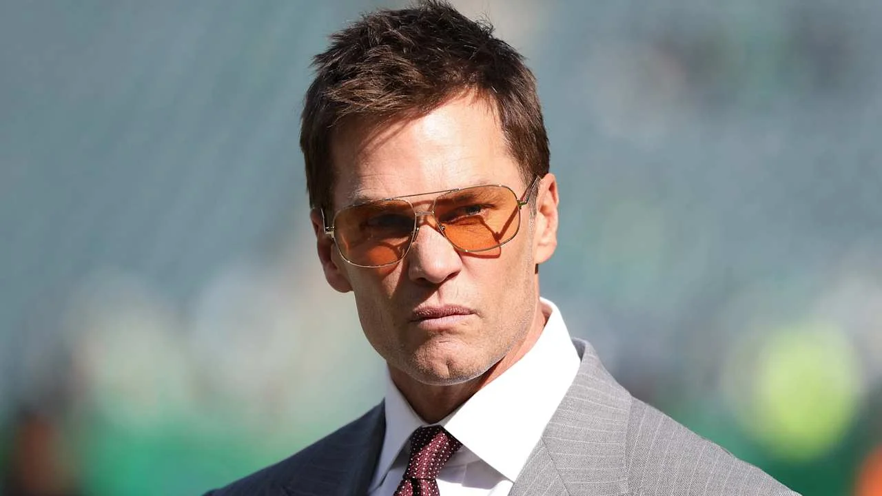 Brady backs Kraft in seventh-ring chase to match Patriots' legacy